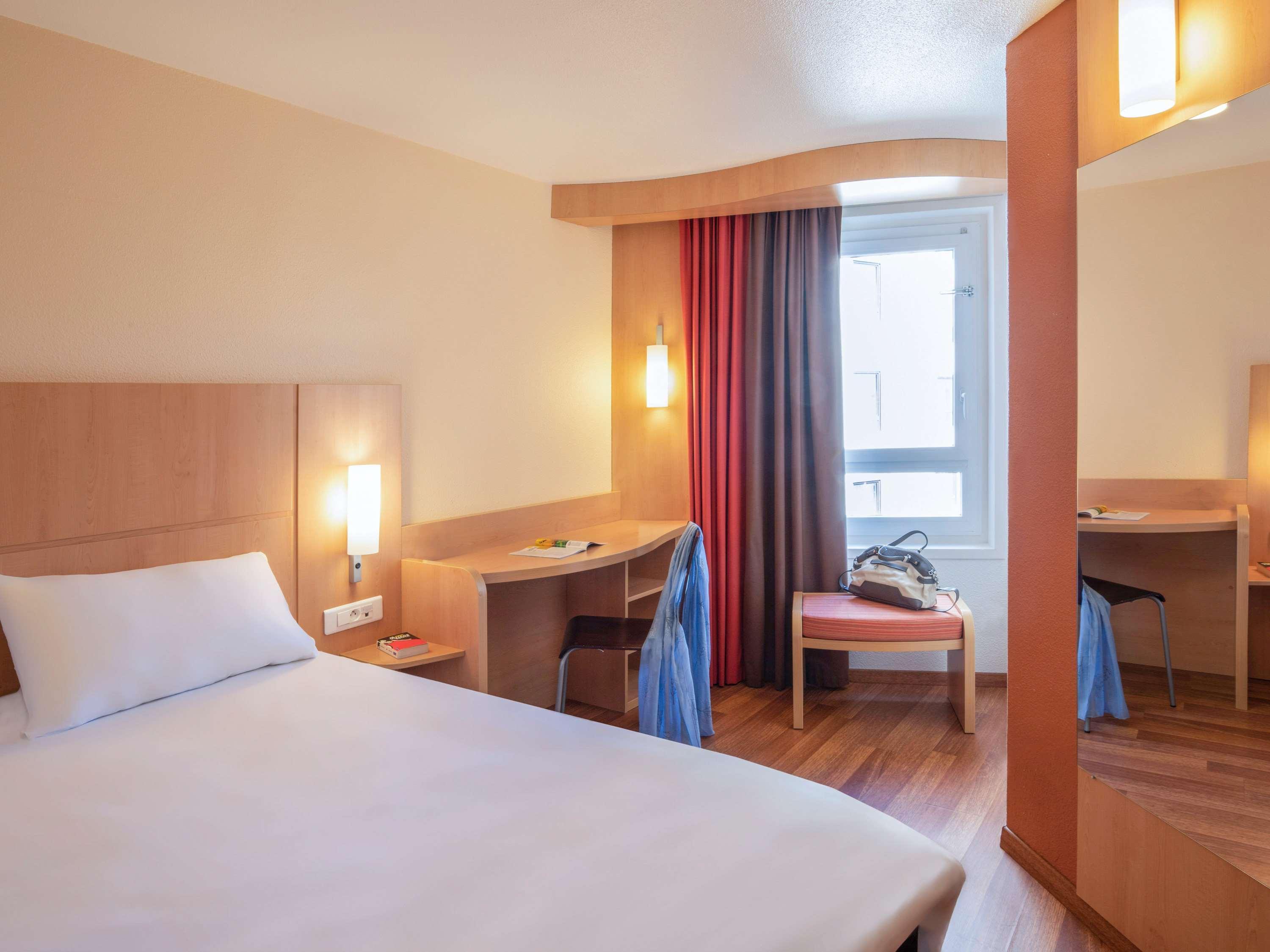 Ibis Tours Centre Gare Hotel Ngoại thất bức ảnh